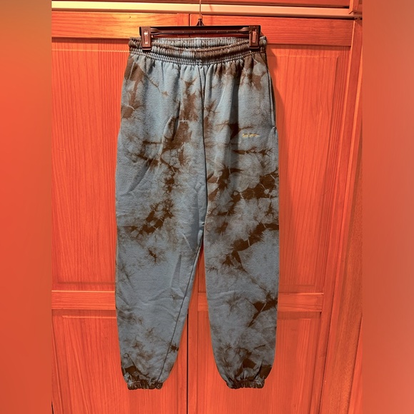 Urban Outfitters iets frans overdyed tie-dye joggers - Picture 2 of 8